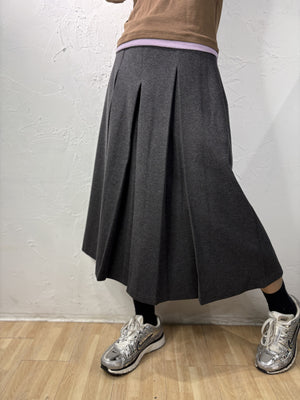 Pleated Skirt-like Pants