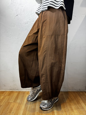 Pleated Legs Wide Pants